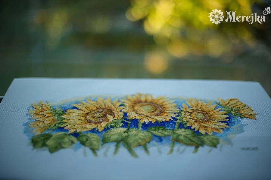 Bright Sunflowers K-125 Counted Cross-Stitch Kit