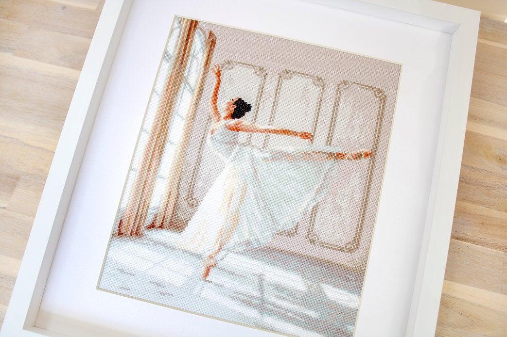 Counted Cross Stitch Kit Ballerina Leti901